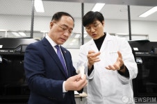[사진] 서울바이오허브 둘러보는 홍남기 부총리