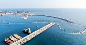 울진 죽변항 수산물축제 성료...먹거리축제 진수 보여