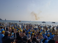 부산소방재난본부, 해운대 북극곰 수영축제 안전 지원