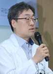 발언하는 김진용 인천의료원 감염내과 전문의