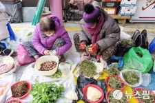 [특집] 달과 용이 펼치는 축제 정월대보름...신종코로나로 행사 썰렁