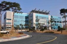 평택세관, 테스나·하이셈에 자율관리 보세공장 지정