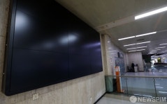 불 꺼진 김포공항...국제선 출·도착 0편