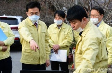 이재욱 차관 화천 방문..돼지열병 철저한 방역 주문