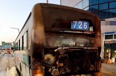 대구 팔달로 운행 시내버스 불...운전기사·승객 8명 긴급 대피