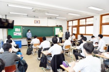 임종식 경북교육감, 등교 첫날 포항지역 학교찾아 현장점검