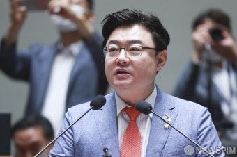 주호영 원내대표 재신임 관련 발언하는 김성원 원내수석부대표