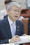 의원 질의에 답하는 최기영 장관