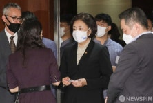 유럽기업 CEO들과 조찬 간담회 가진 박영선 장관