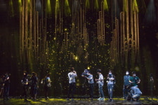 가까스로 열린 공연 없어질라…코로나에 더 분주해진 무대 뒤 사정