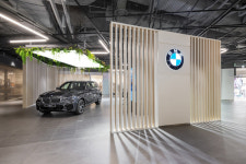 BMW, 용산 아이파크몰에 전기차 특화 전시장 열어