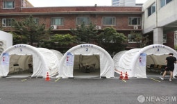 한산한 국립중앙의료원 선별진료소
