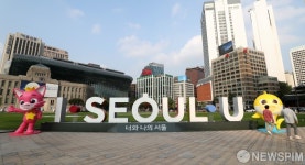 마스크 쓴 핑크퐁과 아기상어