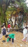 가을볕 속 신나는 놀이 즐기는 대구 화원꽃들유치원 원아들