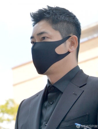 [종합] '준강간·강제추행' 배우 강지환, 최종 유죄…징역 2년 6개월·집행유예 3년 확정