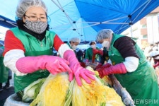 성북구, 서울시 자치구 첫 김장 행사