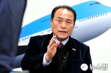 김영만 군위군수 법정 구속...징역 7년 선고