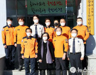 김제남 시민사회수석, 영덕소방서 방문...공상피해 성기준 소방위 격려