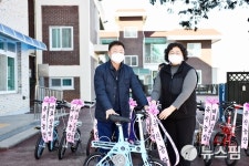 논산 유진농장, 논산애육원에 자전거 기증