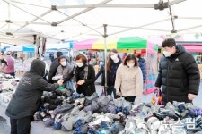 울진군, 설맞이 전통시장 장보기·물가 점검 병행