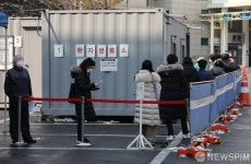 서울 신규 확진자 67명...전날보다 40명 적어
