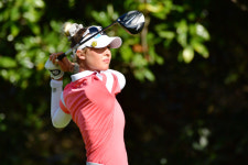 [LPGA] 넬리 코다, 1R 공동선두 3연속 자매우승 순항... 이정은6는 공동6위