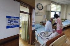 금산군, 보호자 없는 장기입원환자 공동간병 제공