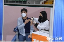 여수시 23일부터 요양병원·요양시설 65세 이상 백신 접종 실시