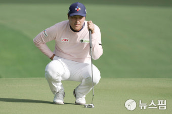[PGA] 미켈슨, 웰스파고 1R 선두... 이경훈 2위·임성재 공동10위