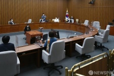 야당 불참한 인사청문특별위원회 전체회의