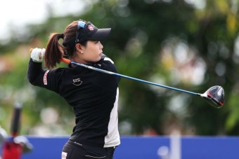 모리야 쭈타누깐 공동선두, LPGA 사상 3번째 '자매 2연속우승' 보인다