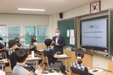 박종훈 경남교육감  2학기 전면등교 대비 학교 현장 점검