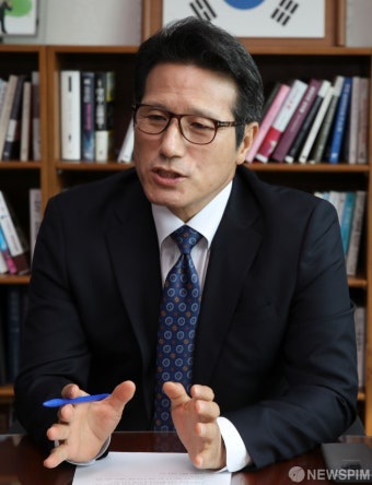 국민의힘, 내년 대선·지선 대비 인재영입위원회 출범…정병국 위원장