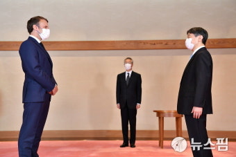 '도쿄올림픽에 온 유일한 대통령' 마크롱의 두가지 방문 이유는?