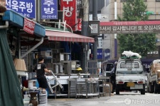 발길 끊긴 황학동 주방가구거리