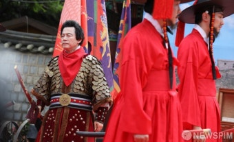 대선 출마 나서는 허경영 명예대표
