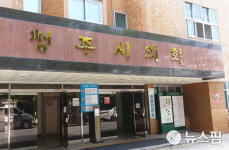확진 청주시의원 접촉자 전수검사 전원 음성...임시회 정상 운영