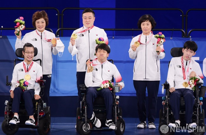 한국 보치아 선수 정호원, 10회 연속으로 금메달 획득! 패럴림픽 역사에 새로운 기록 남겨
