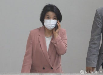 '공직선거법 위반 혐의' 정의당 이은주 의원 공판 출석