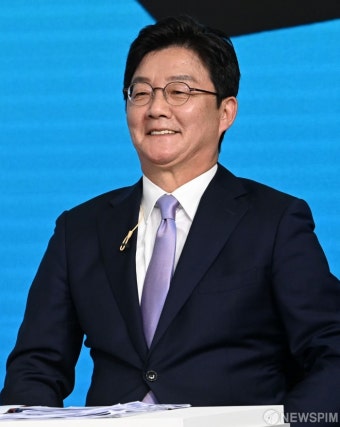 토론회 준비하는 유승민 국민의힘 대선 경선 예비후보