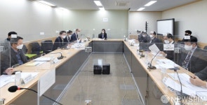 이억원 차관,경제안보 핵심품목 TF 제1차 회의 주재