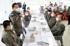 70-2대대(25사 신교대) | 25사단 신교대 찾은 김부겸 총리