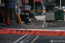 마두역 인근 상가 건물 붕괴위험…주변 도로 내려앉아