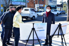 조규일 진주시장 강남로 가로시설물 정비공사 현장 방문