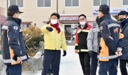 영덕산불 확산...소방청 8개시·도 소방본부 동원령 1호 발령