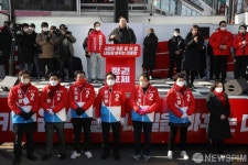 지지호소하는 윤석열 국민의힘 대선후보