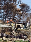 [르포] 새 집짓고 농새도 짓고 열심히 살아야지요...산불 잿더미 딛고 다시 일어서는 울진 화동마을