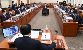 국회 기획재정위원회, 한국은행 총재 후보자 인사청문회 실시계획서 채택