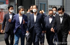 시흥 중소기업 현장 방문한 한덕수 국무총리