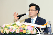 김이배 제주항공 사장 대한항공-아시아나 통합 LCC, 시너지 문제 있을 것...2등 노린다